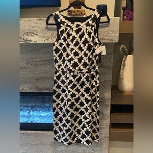 David Meister black/white/gray dress. NWT. Size 6